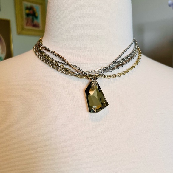 Glass pendant rocker necklace - Picture 5 of 6